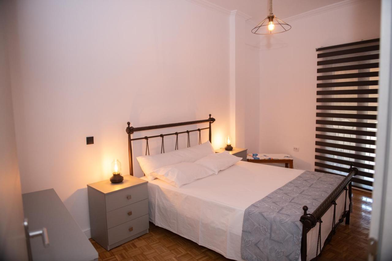Sophia'S Place Pire Dış mekan fotoğraf