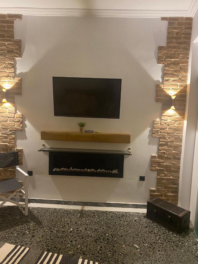 Sophia'S Place Pire Dış mekan fotoğraf